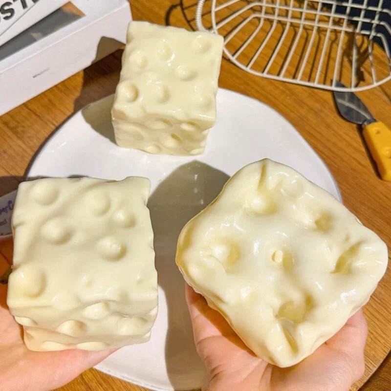 Party Games Ideas - ลูกบอลบีบคลายเครียดรูปทรงชีส Taba Squishy ของเล่นบีบปรับรูปทรงได้ ไม่คืนตัว ของเล่นเสริมพัฒนาการสำหรับเด็กและผู้ใหญ่