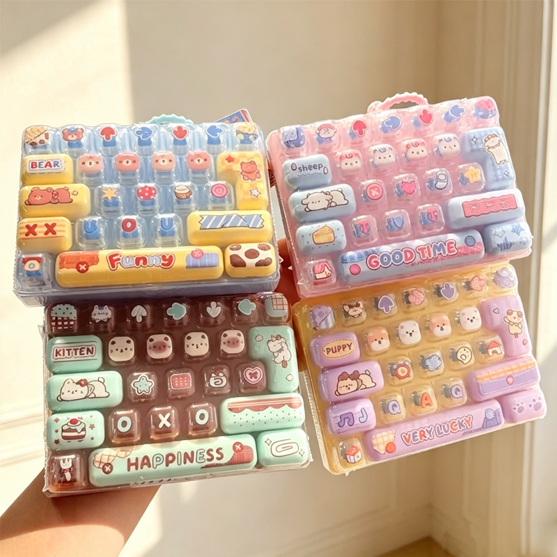 Party Games Switch - มีสินค้าในสต็อก /26Grid Keycap Clicker ของเล่นคลายเครียด พวงกุญแจคีย์บอร์ด